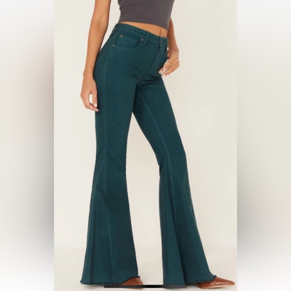 Shyanne Teal Super Flare Jeans 28W X 34L
